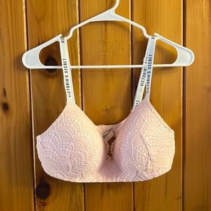Victoria secret bra. 36D